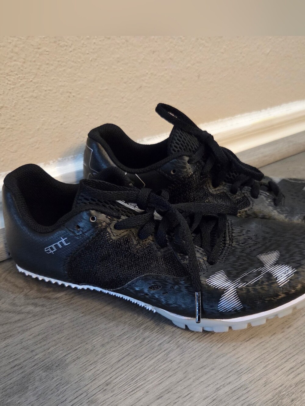 Unisex Under Armour Kick Sprint 4 Track Running Spikes W/Used Metal Spikes